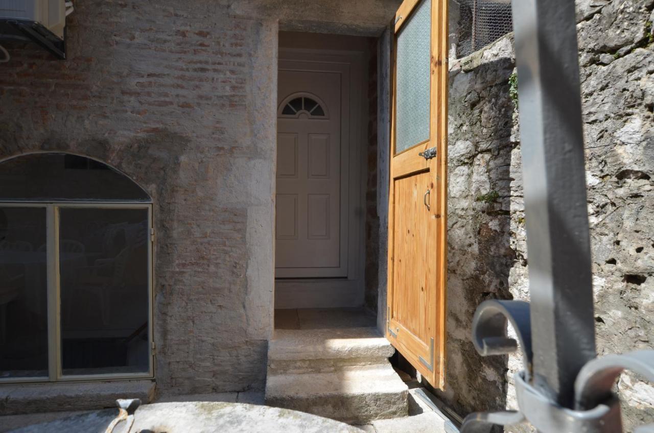 Studio Apartment La Maison De Catherine Rovinj Eksteriør billede