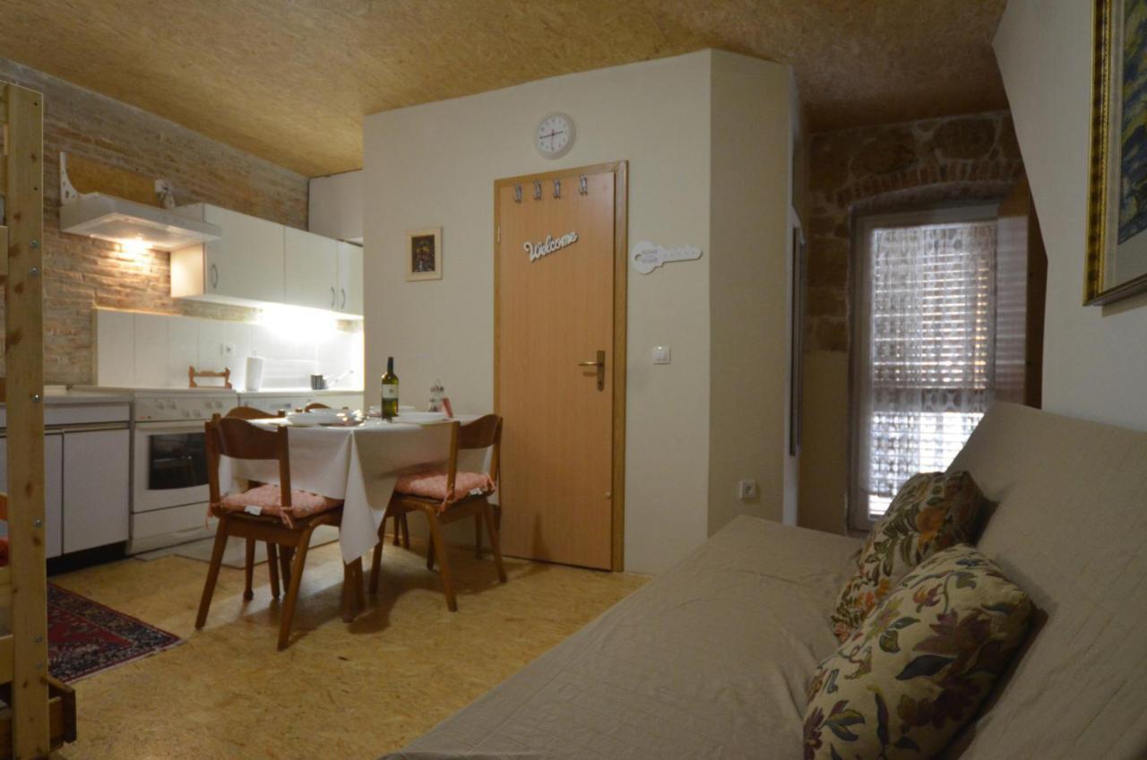 Studio Apartment La Maison De Catherine Rovinj Eksteriør billede