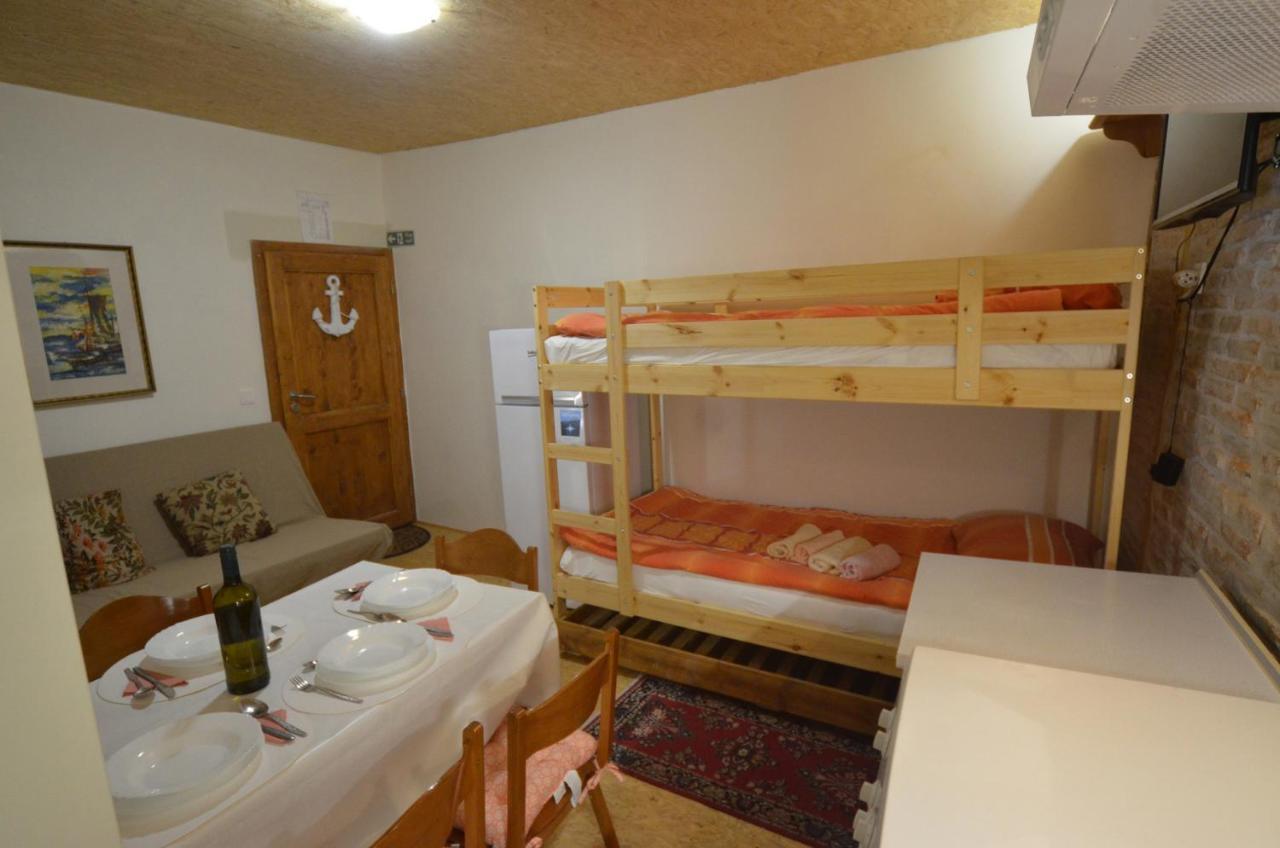 Studio Apartment La Maison De Catherine Rovinj Eksteriør billede