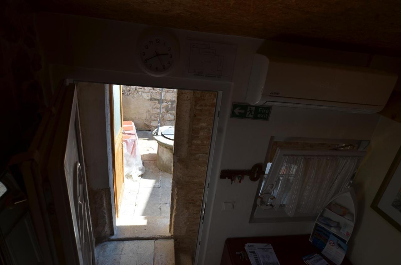 Studio Apartment La Maison De Catherine Rovinj Eksteriør billede