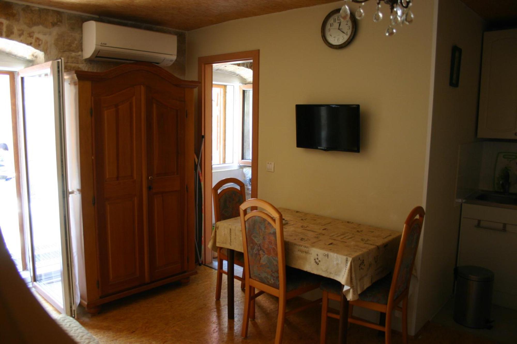 Studio Apartment La Maison De Catherine Rovinj Eksteriør billede