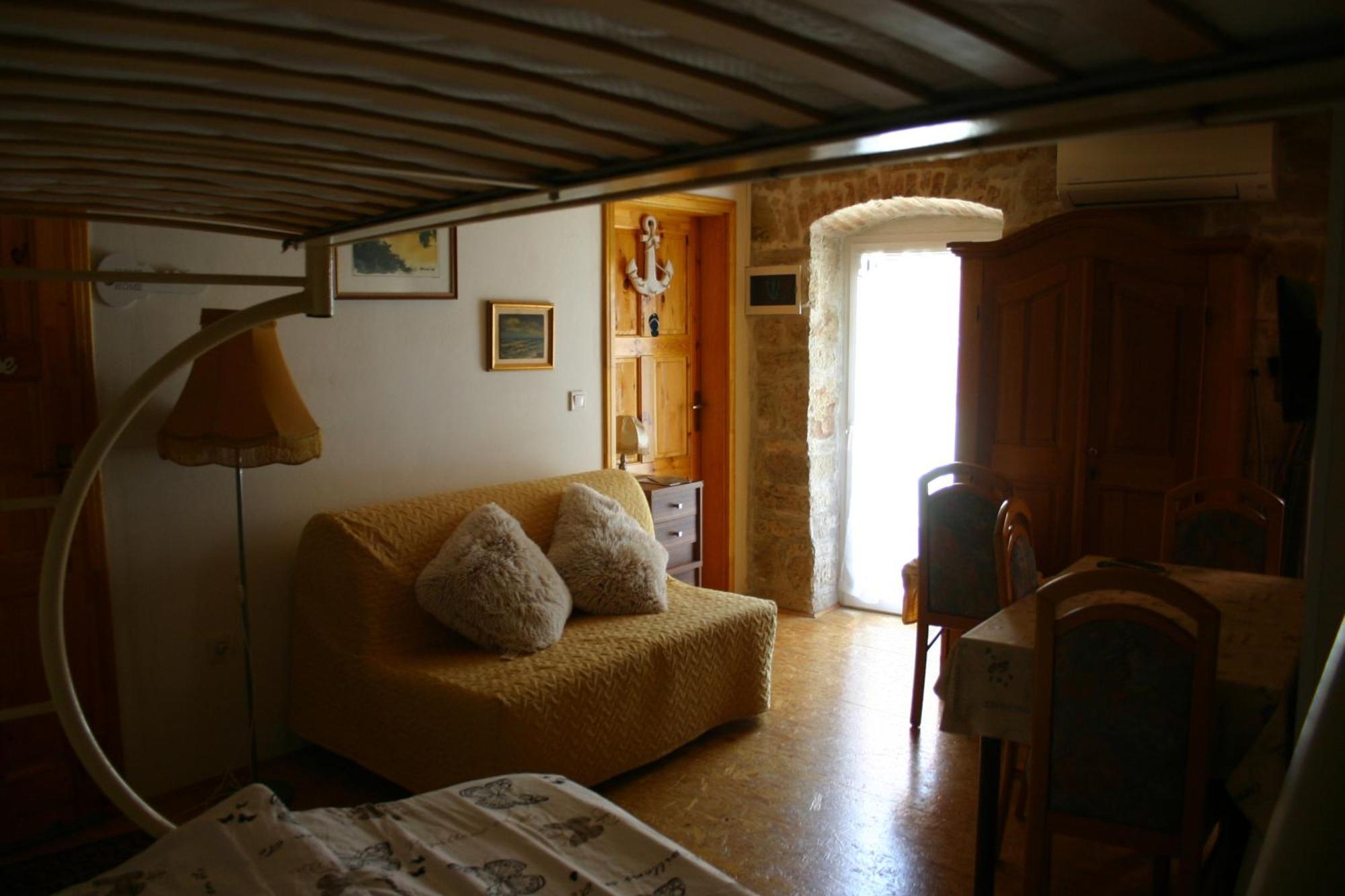 Studio Apartment La Maison De Catherine Rovinj Eksteriør billede